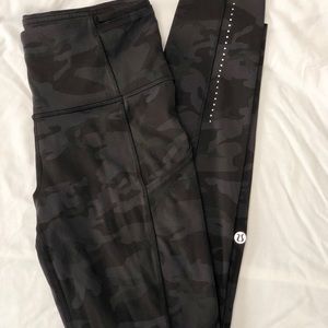 camo fast and frees NWOT